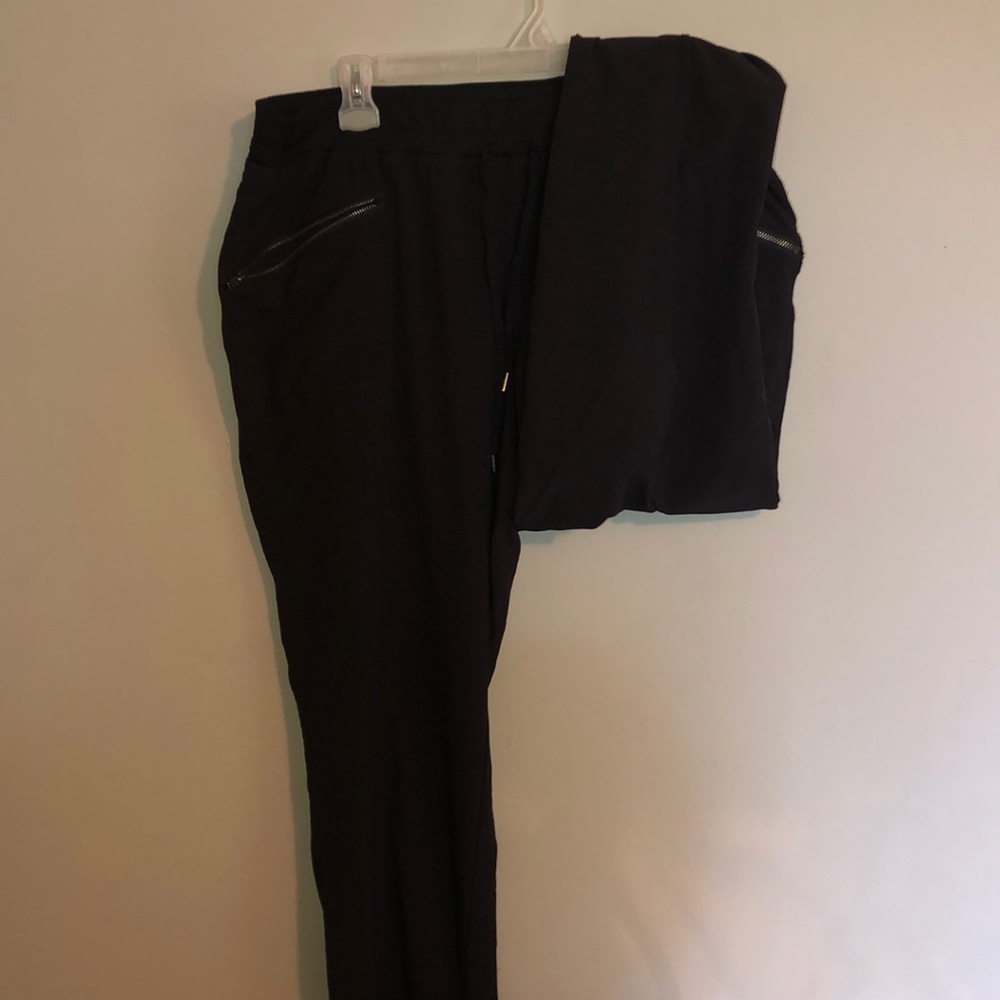 *LIKE NEW* Xersion Relaxed Fit Joggers